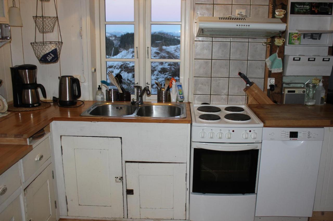Kartveit Guesthouse Manger Extérieur photo