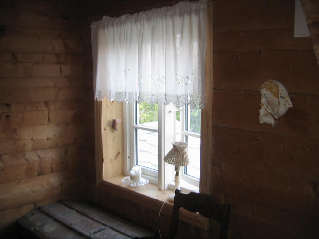 Kartveit Guesthouse Manger Extérieur photo